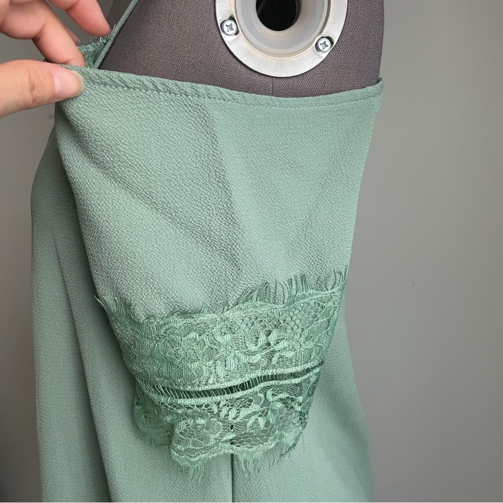 Paper crane pastel green cold shoulder top size small - Picture 5 of 8